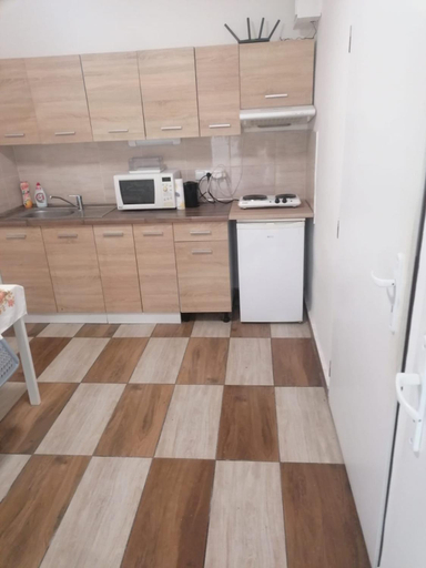 Others 5, Ubytovani Louny, Louny