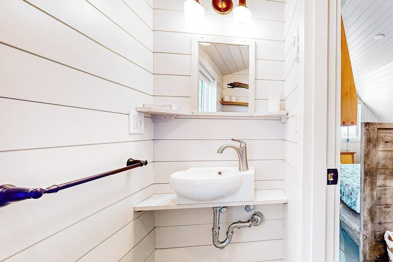 Bathroom 4, Oceanfront Home on 6 Acres With Multi-level Deck & Spectacular View, Knox