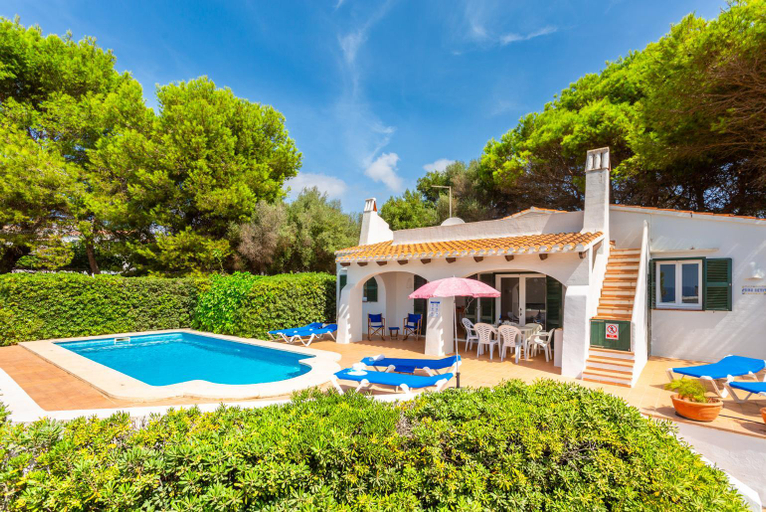Others 2, Villa Binibety, Baleares