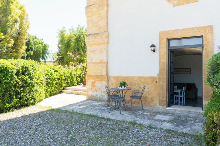 Outdoor dining 2, Dimora Storica Maccarone by Wonderful Italy, Bari