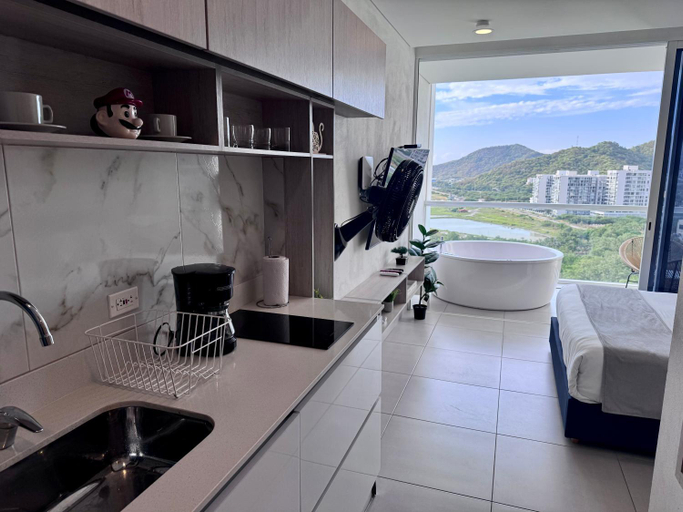 Others 4, Suite Lujosa con Jacuzzi piso 14 vista al mar, Santa Marta (Dist. Esp.)