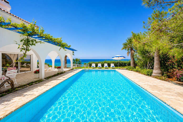 4, Panorama Villa in Pomos