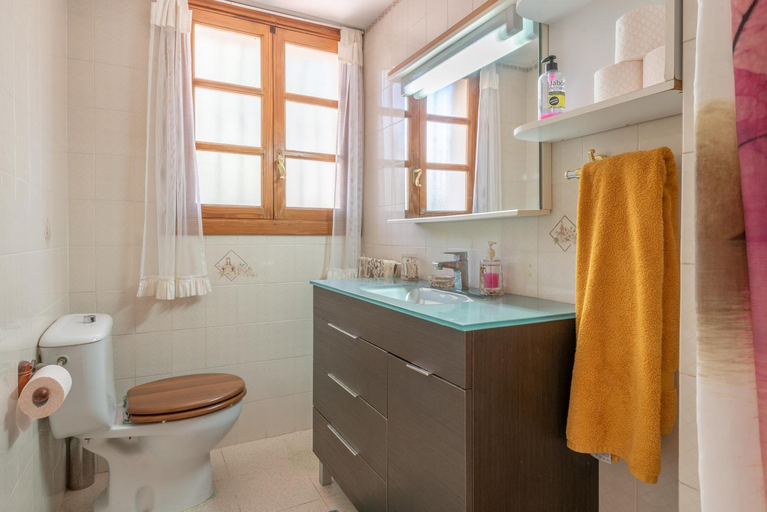 Bathroom 4, Villa Costa De Blanes, Baleares