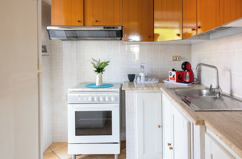 Private kitchen 3, Lilium Ariana Apartment by Mamo Florence, Latina