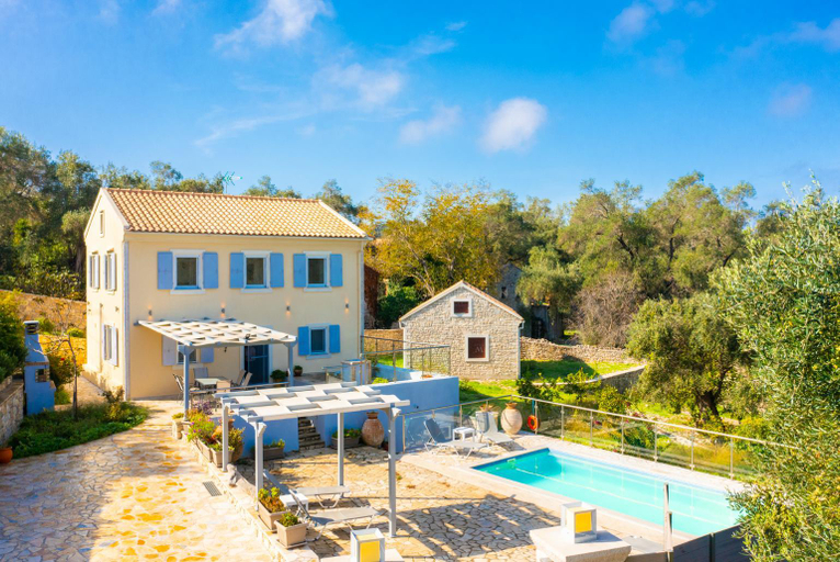 Others 3, Villa Constadina Large Private Pool, A/C, WiFi, Ionian Islands