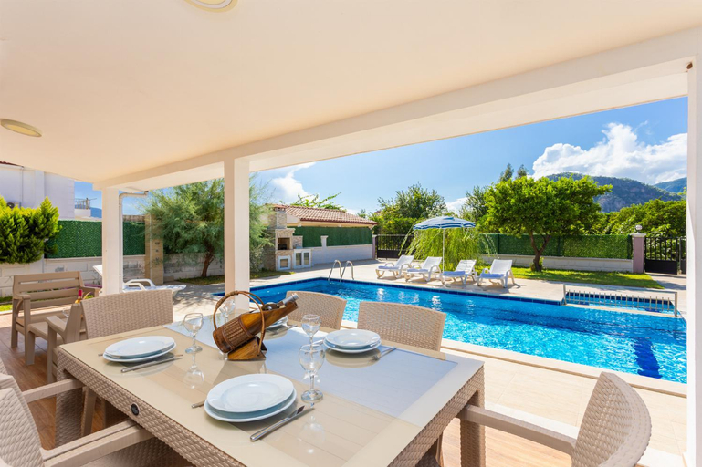 3, Villa Vista, Ortaca