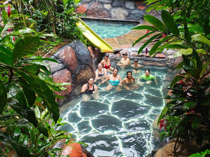 Sport & Beauty, El Valle Mineral Springs, San Ramón