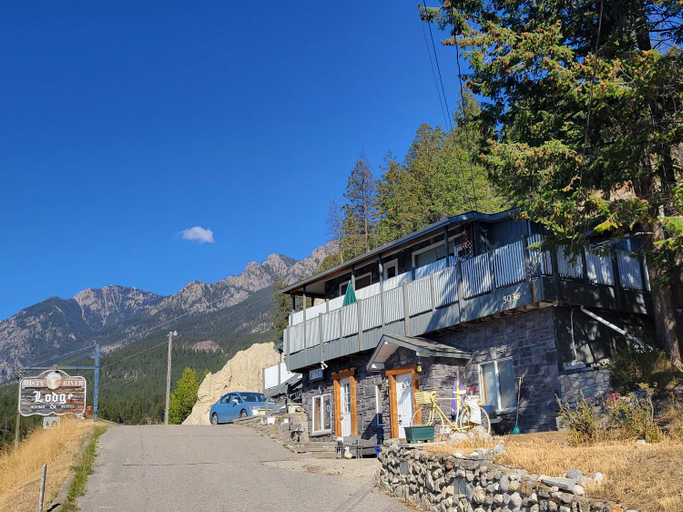 Others 5, Misty River Lodge -, East Kootenay