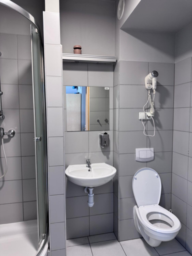 Shower 4, Hostel Guido, Zabrze