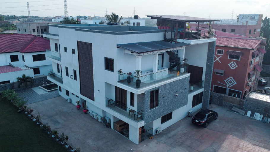 Exterior 2, Massive Dynamics by Oobake World Ltd., Accra