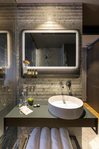 Bathroom 4, Lampa Design Hotel-Special Category, Şişli