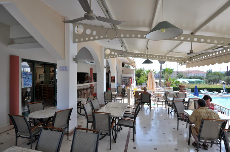 Food & Drinks, Ilios Hotel, Ionian Islands