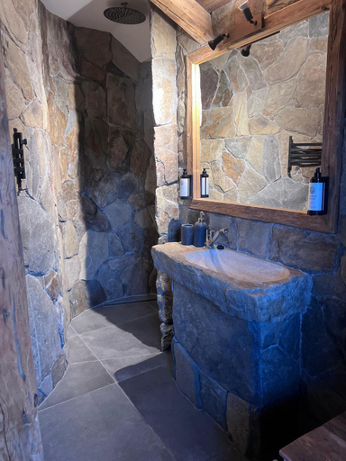 Bathroom, Berry, Klatovy