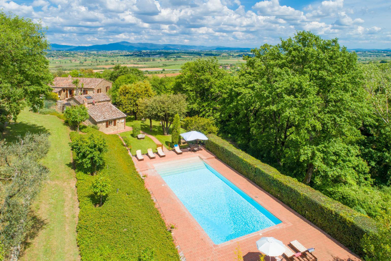 3, Villa Bramasole Large Private Pool, WiFi, Siena
