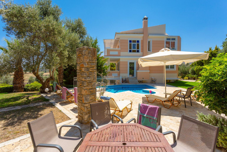 Others 2, Villa Pelagos, Crete