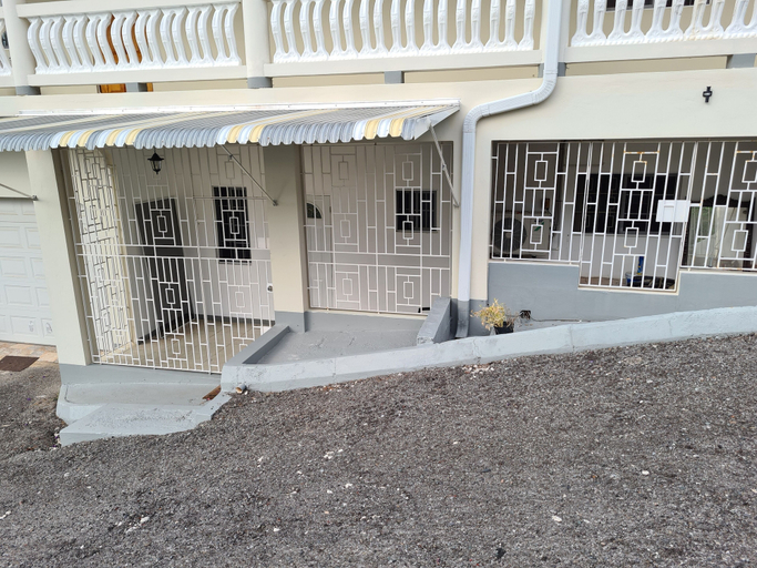 Exterior & Views 2, La Rose Apartment Jamaica