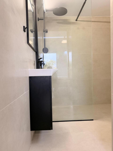 Bathroom 2, Papadavid Apartments