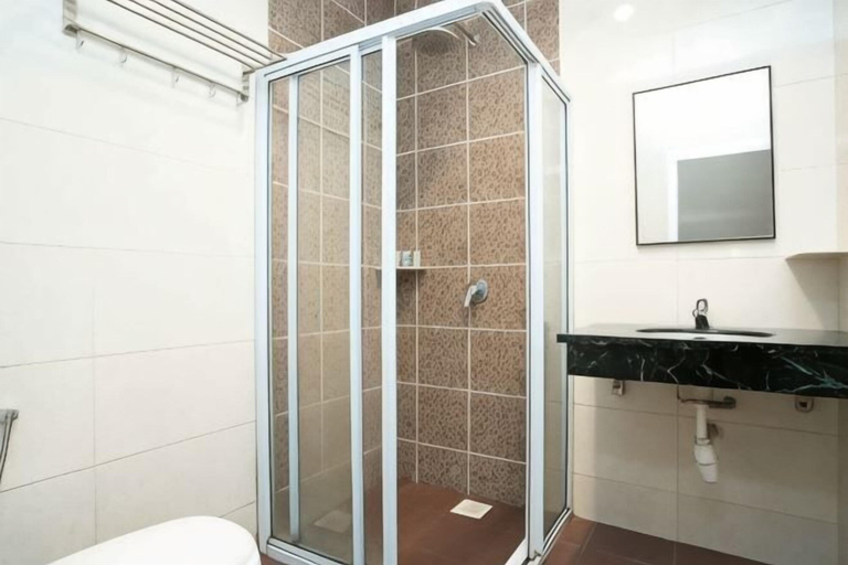 Bathroom 5, S Bee Hotel, Johor Bahru