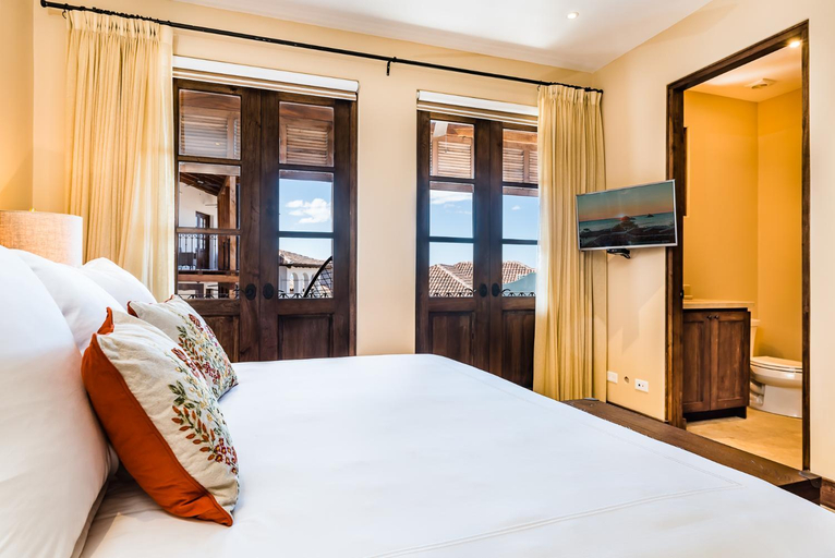 Bedroom 2, Las Catalinas Doorway, Santa Cruz
