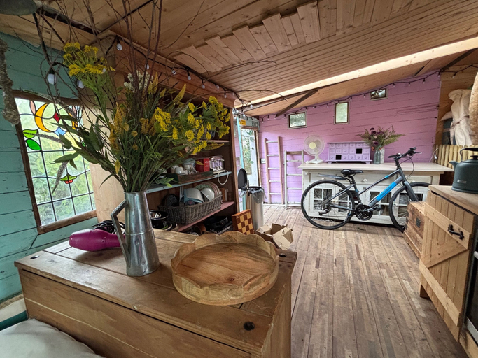 Interior, Private Cosy Cabin With sea View Sleeps 2, Sefton