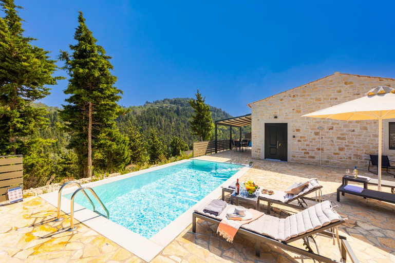 3, Villa Hill View Ena, Ionian Islands
