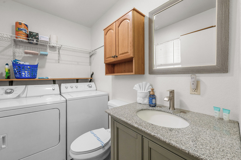 Bathroom 3, Woodland Escape, San Bernardino