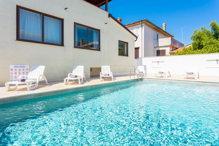 Sport & Beauty 1, Villa Casa Toni Large Private Pool, WiFi, Pula