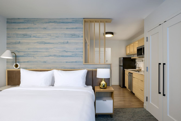 Room 5, Towneplace Suites By Marriott Victoria Airport Sidney, Capital