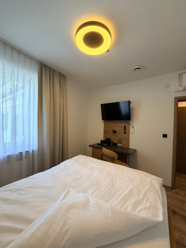 Bedroom 2, Boutique Hotel zum Ziel - Modern Stay near Basel, Lörrach