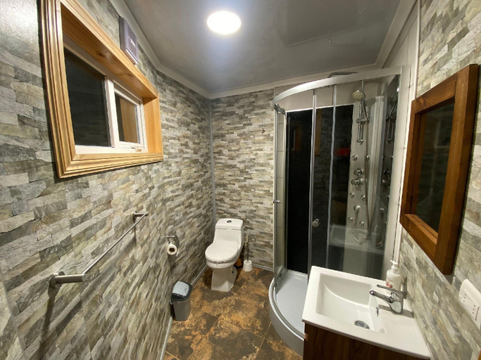 Bathroom 3, Domos Frutillar, Llanquihue