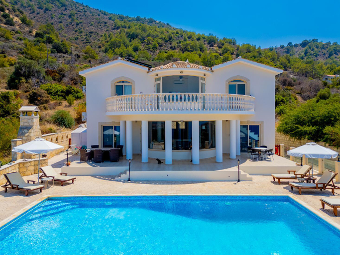 2, Villa Aquavitus
