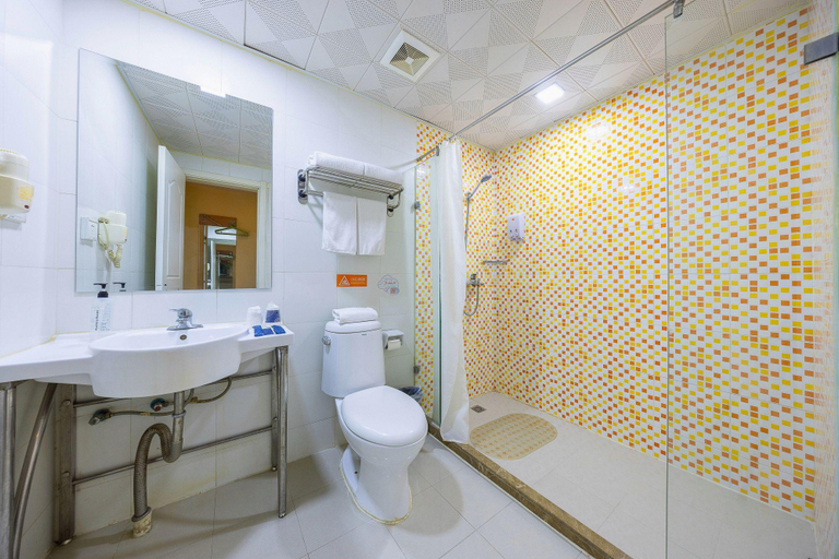 Bathroom 3, Hanting Hotel Xining Haihu New District Wanda Plaza Xi Store, Xining