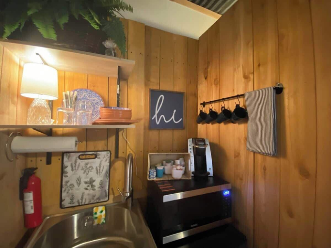 Interior 5, Hill Country Cabin 2, Comal