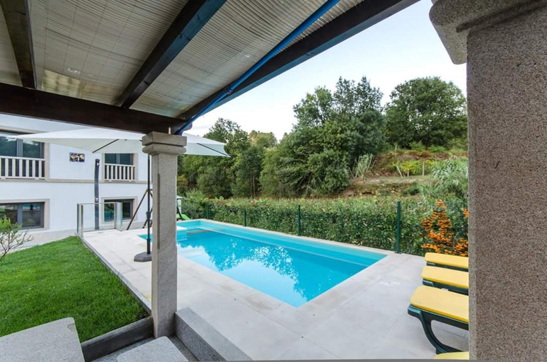 Sport & Beauty, Charming villa in Cividade, 150 m² with private pool, Melgaço