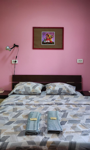 Bedroom 3, Стаи за гости ОРЕХА Троян Private rooms Oreha, Troyan