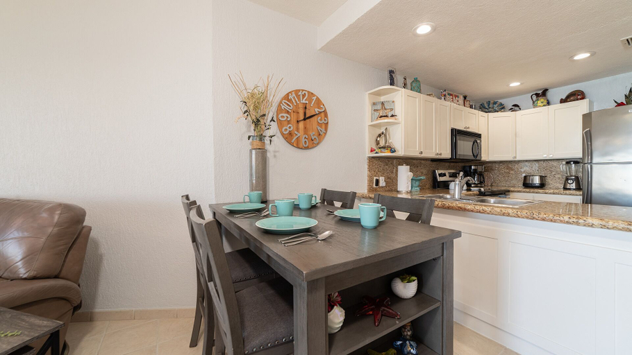 Interior 2, Enjoy This Beautiful 2br/2ba Condo by the Beach at the Sonoran Spa Resort, Puerto Peñasco