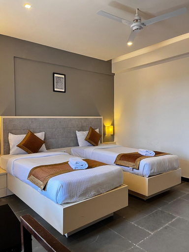 Bedroom, Hotel Dwarawata, Dharwad