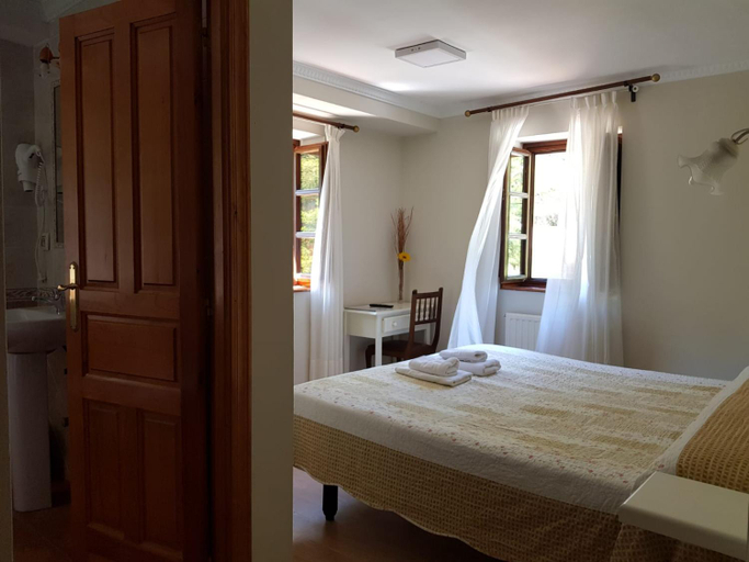 Bedroom 2, Puente Vidosa, Asturias