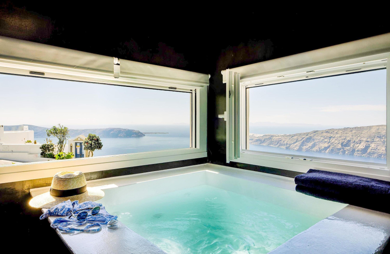 Room 1, Honeymoon Suite With Jacuzzi Nea Premium Residences, South Aegean
