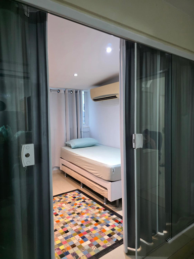 Bedroom 5, Cobertura duplex quadra praia quarto privativo, Rio de Janeiro
