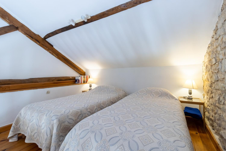 Bedroom, Chambre Bleuet, Dordogne