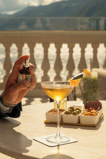 Outdoor dining 2, Palazzo Genazzini, Como