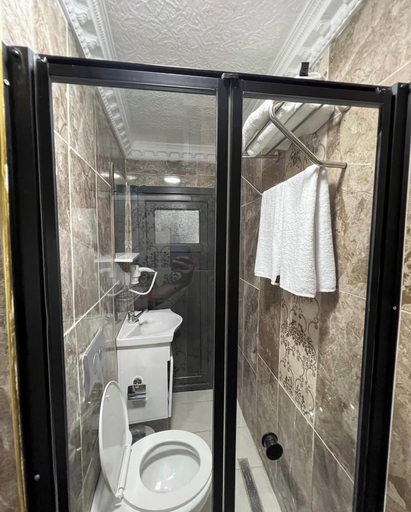 Bathroom, Istanbul Palas Otel, Fatih