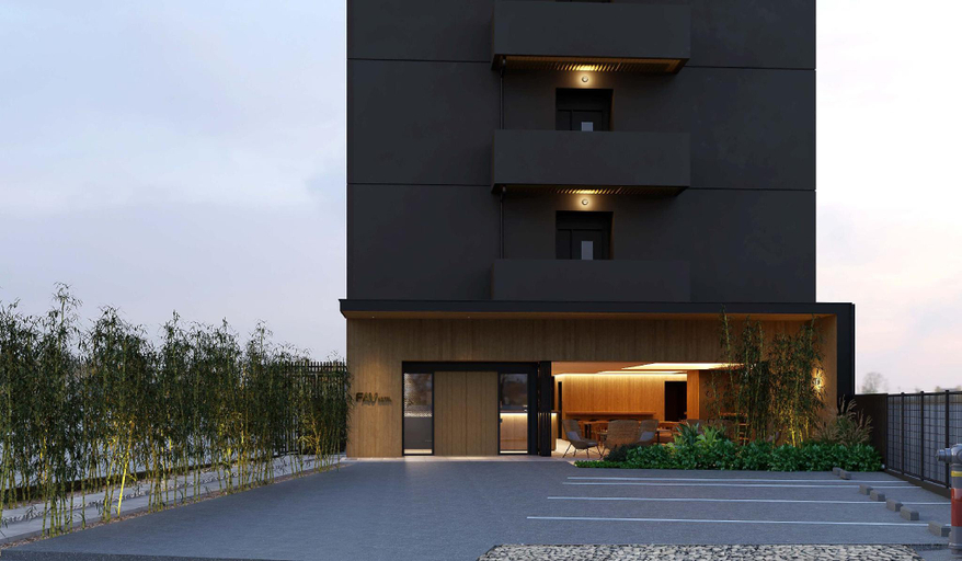Exterior & Views