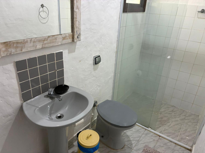 Bathroom 3, Chales Bamba, Ilhabela