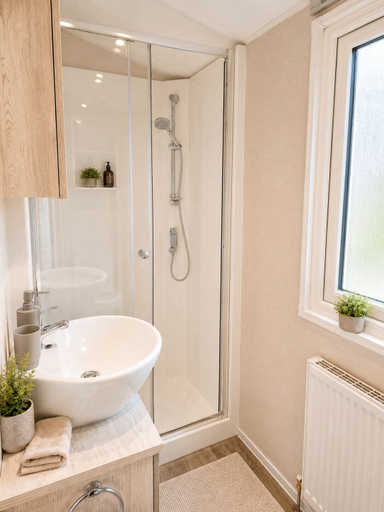 Bathroom 3, Bird Lake Pastures 2 Bedrooms 2 Baths, Northamptonshire