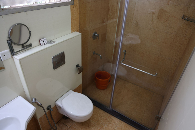 Bathroom 3, Dhanunjaya's Luxury Hotel, Krishnagiri