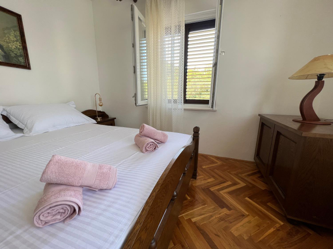 Bedroom 2, Villa Slatine apartment, Trogir