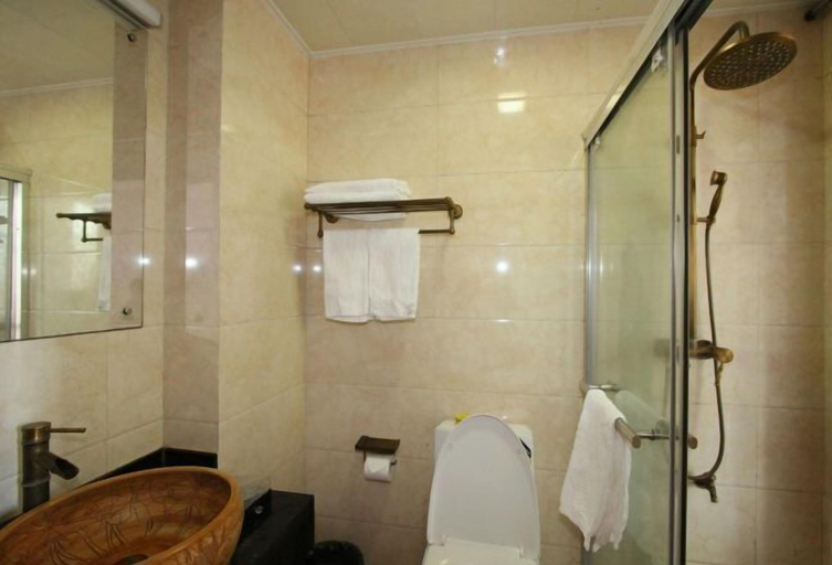 Bathroom 3, Kulangsu Xinyuan Inn (Longtou Road Snack Street), Xiamen