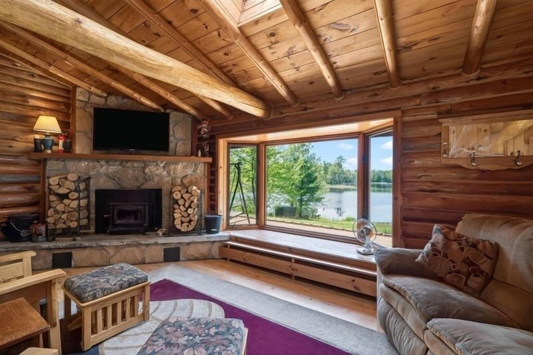 Living area 4, Lang Lodge 3 Bedroom Cabin, Bayfield